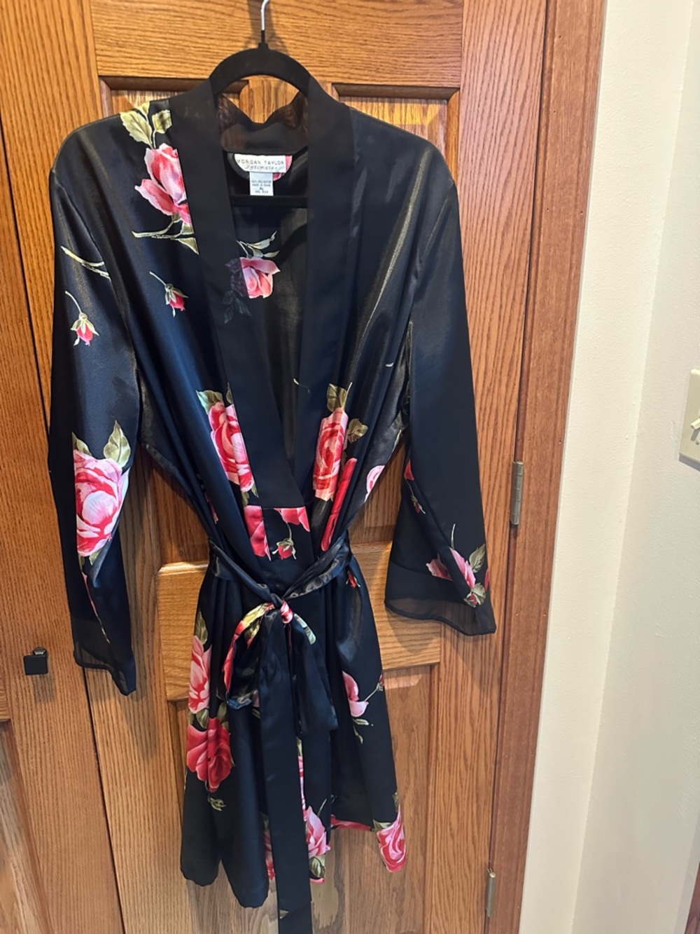Morgan Taylor Black Floral Robe Pink Roses Size XL Wedding Romantic Short Length